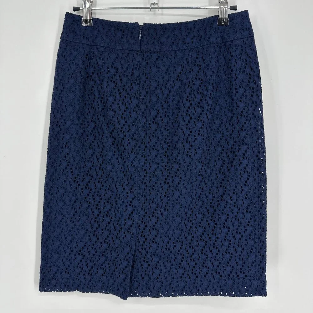 3/$25 Talbots Eyelet Pencil Skirt 2P Navy‎ Blue Straight Cotton Work Preppy